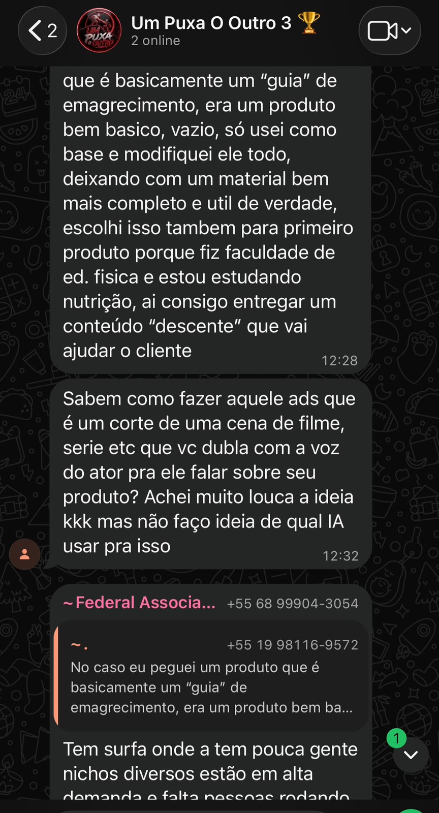 Conversa entre membros no grupo do WhatsApp